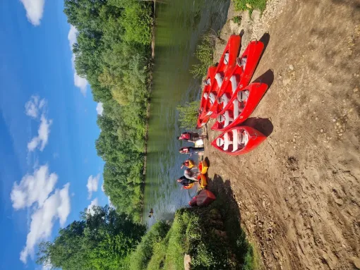 Vacances de Pâques 2026 à Sarlat Dordogne : réservez en ligne votre descente en canoë, Sarlat-la-Canéda, Le Canoë’Bar Dordogne